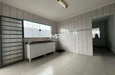 Casa à venda em Piracicaba, Santa Terezinha, com 4 quartos, com 120 m²