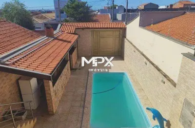 Casa à venda em Piracicaba, Água Branca, com 2 suítes, com 148 m²