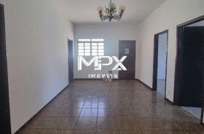 Casa à venda em Piracicaba, Cidade Alta, com 3 quartos, com 170 m²
