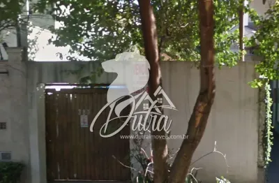 Terreno à venda na Rua Grécia, Jardim Europa, São Paulo