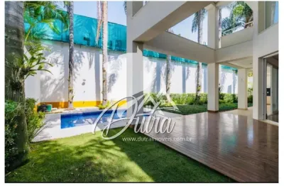 Condominio vila alba alto da boa vista 530m² 04 dormitórios 04 suítes 6 vagas