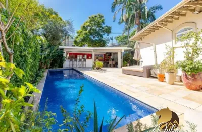 Padrão alto de pinheiros 413m² 05 dormitórios 03 suítes 4 vagas