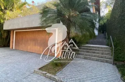 Padrão fazenda morumbi 400m² 03 dormitórios 03 suítes 6 vagas