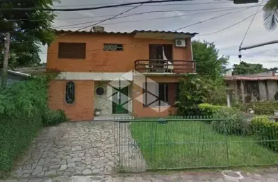 Casa com 3 quartos à venda na rua jacundá, 670, guarujá, porto alegre, 245 m2 por r$ 530.000