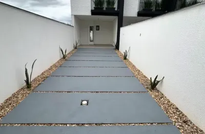 Lindíssimo geminado, pronto para morar, no bairro vila
