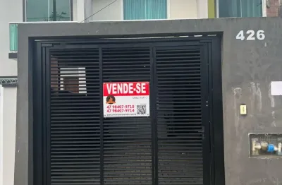 Sobrado geminado com piscina para venda no bairro comasa