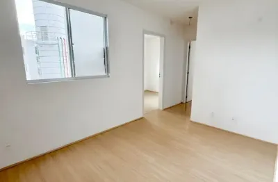 Apartamento 02 quartos localizado no bairro parque guarani