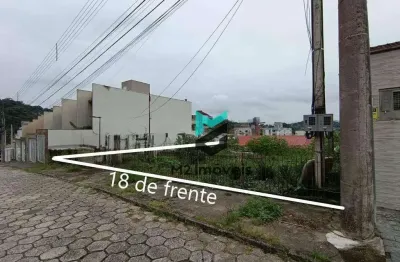 Terreno amplo de esquina no bairro escola agrícola – região valorizada de blumenau