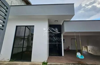 Casa espaçosa com 4 suítes, lazer completo e piscina em localização privilegiada!