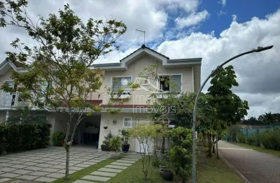 Casa de alto padrão no condomínio sunville - 3 suítes (1 c/ closet), piscina e espaço gourmet!