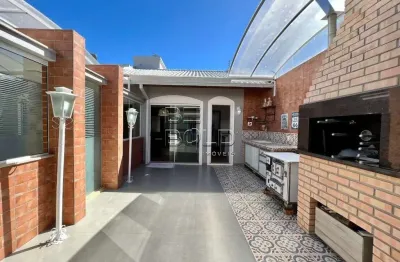 Casa com 3 quartos à venda na rua felipe neves, 557, estreito, florianópolis por r$ 1.390.000