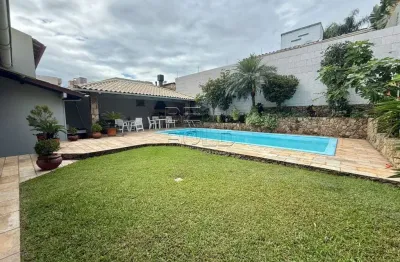 Casa com 3 quartos à venda na rua hercílio de aquino, 370, itaguaçu, florianópolis por r$ 1.950.000