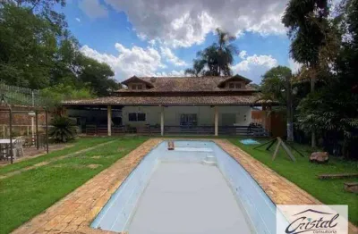 Casa na fazendinha com acessibilidade, lazer, natureza e casa de caseiro!