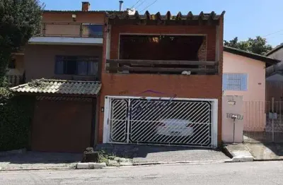 Sobrado de 3 dormitórios 1 suite 2 vagas de garagem
