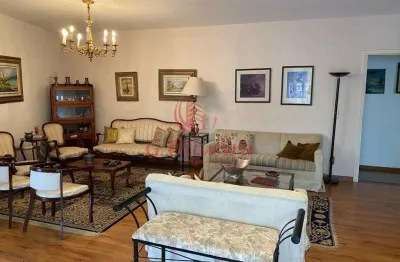 Casa a Venda em Condomínio térrea, 3 quartos, 1 suíte, 2 salas, 2 banheiros, 4 vagas, A/C294m² - A/T 400m2