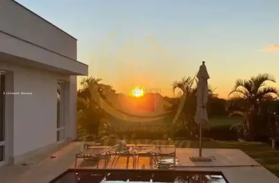 Luxuosa casa em condomínio no bairro jacaré, cabreúva-sp: 4 quartos, 4 suítes, 7 banheiros, 4 vagas, 500m² de área. venda ou locação.