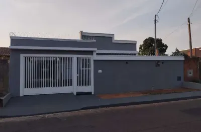 Casa com 3 quartos à venda na Rua Epaminondas Campos, Jardim Presidente, Campo Grande
