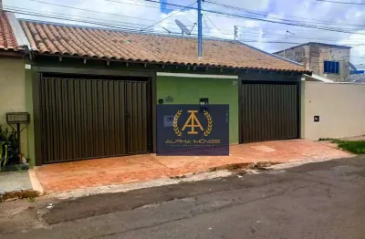 Casa com 2 quartos à venda na Rua das Tulipas, 27, Jardim Petrópolis, Campo Grande