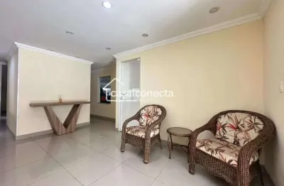 Apartamento à venda, no RESIDENCIAL GILIANDRO em Itapema, Meia Praia, com 2 quartos, 70m²