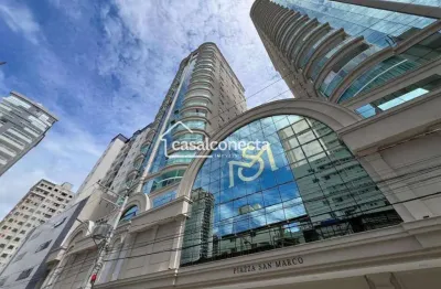 Apartamento à venda, no Piazza San Marco, Meia Praia, com 3 quartos, 129,60m²