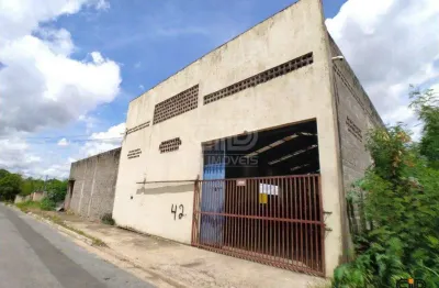 Galpão comercial com 1680 m² de terreno no jardim universitário