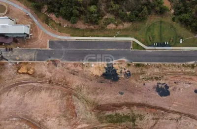 Terreno com aproximadamente 532m² no condomínio florais safira