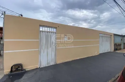 Casa com 3 quartos para alugar na Rua Jandaia, Jardim Santa Amália, Cuiabá
