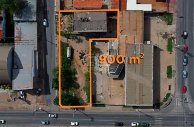 Imóvel comercial com terreno de aproximadamente 900m² no bairro porto