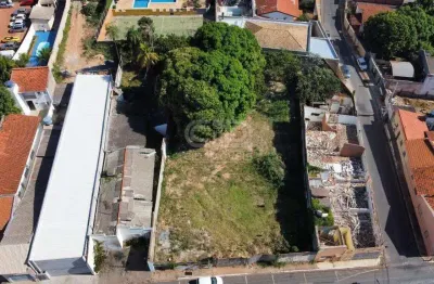 Terreno à venda na Rua Comandante Costa, Centro Norte, Cuiabá