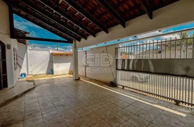 Casa com 3 quartos à venda na Rua Trinta e Seis, Santa Cruz, Cuiabá