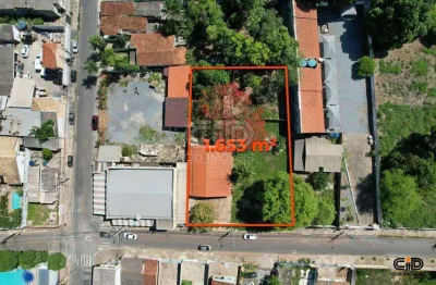Terreno com mais de 1.600 m² a poucos metros da av. fernando correa