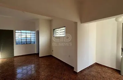 Casa comercial para alugar no Lixeira, Cuiabá 