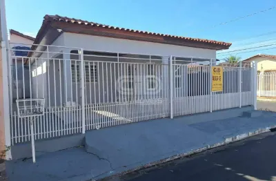 Casa com 3 quartos para alugar no Cristo Rei, Várzea Grande 