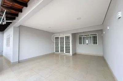 Casa com 4 quartos à venda na Rua Sessenta e Sete, Morada da Serra, Cuiabá