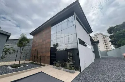 Prédio comercial com 11 salas e estacionamento no bairro araés