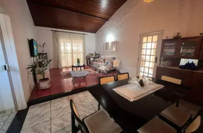 Casa com 3 quartos à venda na Rua das Papoulas, Jardim Cuiabá, Cuiabá