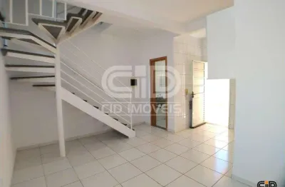 Casa em condomínio fechado com 2 quartos para alugar na Rua Seis, Parque Georgia, Cuiabá