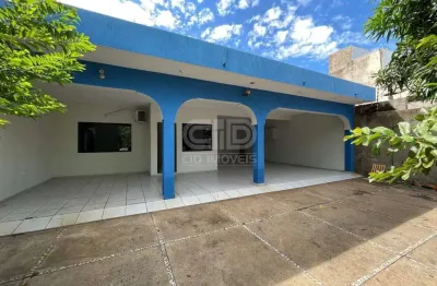 Casa comercial para alugar na Rua Veiga Cabral, Dom Aquino, Cuiabá