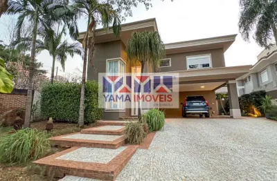 Condomínio Ipê Amarelo - Casa de Alto Padrão com 4 Suítes, 587 m², Piscina e Espaço Gourmet – Condomínio Ipê Amarelo, Vila do Golfe