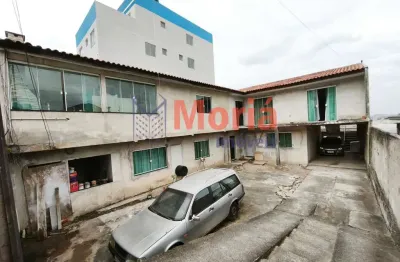 Casa à venda na ru joaquim rocha, 402, maracanã, colombo por r$ 680.000