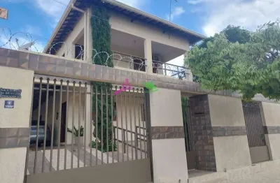Sobrado à venda, com 4 quartos, no bairro estância itanhangá, em caldas novas(go)