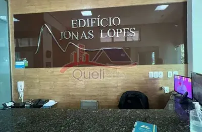 Apartamento com 2 suítes. no ed. jonas lopes, em caldas novas(go)