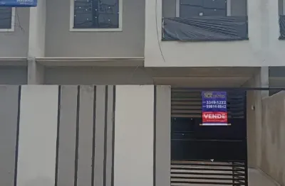 Casa com 2 quartos à venda na Rua Cézar Constante Schiavon, Sítio Cercado, Curitiba