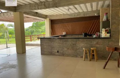 Fazenda para alugar na Rua Lima Castro, Parque Capivari, Duque de Caxias