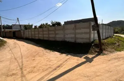 Terreno à venda na Estrada da Igreja Velha, Vila Santa Alice, Duque de Caxias