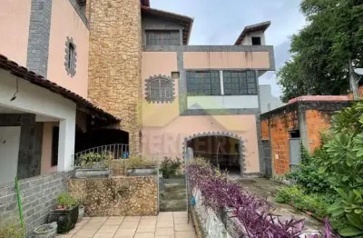 Casa espetacular estilo colonial a 10min de duque de caxias.