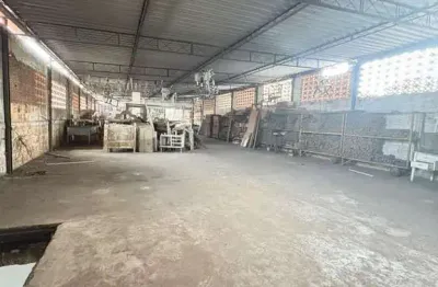 Barracão / Galpão / Depósito à venda na Praça Bandeira, Vila São Luís, Duque de Caxias