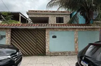 Casa com 3 quartos à venda na Rua Massapé, Vila Santa Cruz, Duque de Caxias