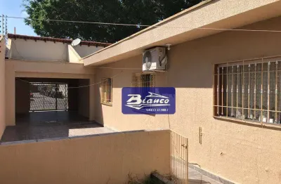 Casa térrea no jardim maia!! travessa da av. paulo faccini e colada ao bosque maia!