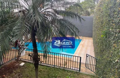 Vende casa com piscina! rua de cima do bosque maia com linda vista para a natureza!!